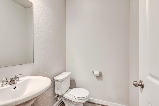 Building Photo - 17200 Crane Fly Dr