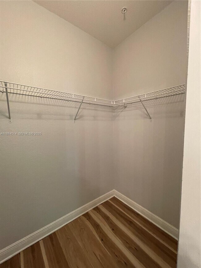 Building Photo - 974 SW 147th Ave