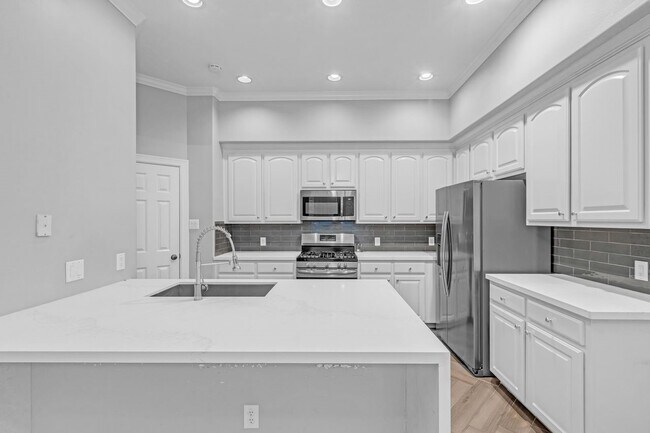 Building Photo - 13527 Brookbluff Ln
