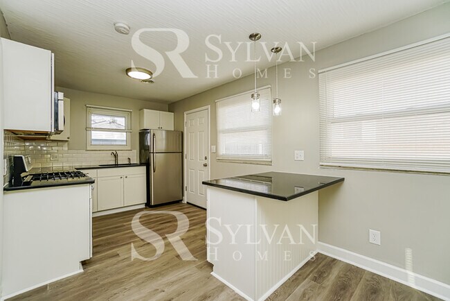 Building Photo - Coming HOME never felt so good!