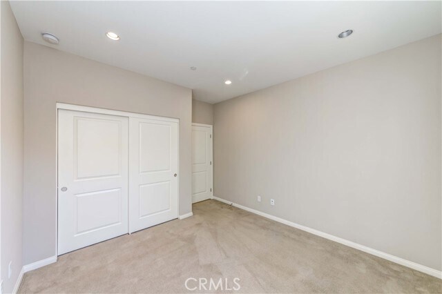 Building Photo - 63 Waterleaf