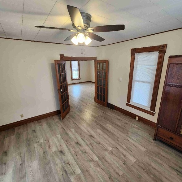 Building Photo - 1212 1st Ave