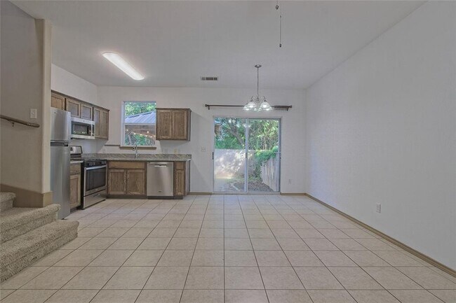Building Photo - 2903 Whisper Oaks Ln
