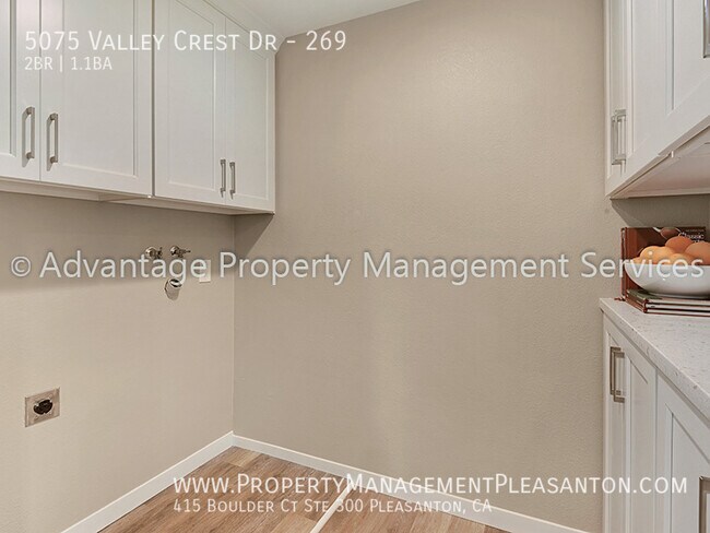 Building Photo - 5075 Valley Crest Dr