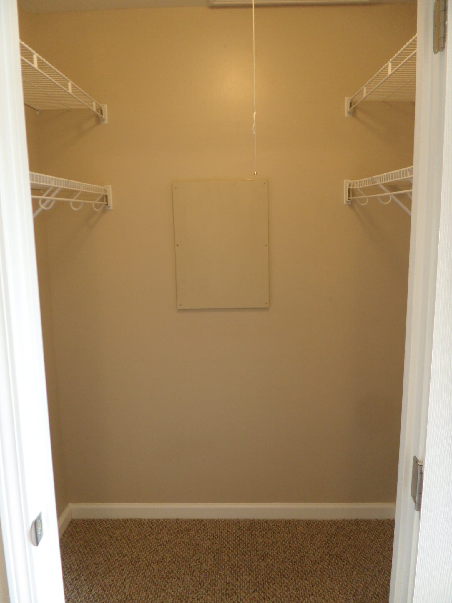 Building Photo - 5526 Humbert Rd