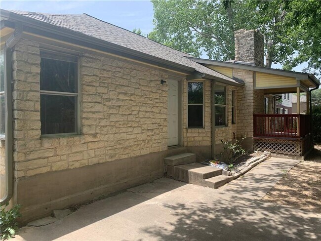 Building Photo - 1805 Whirlwind Trail