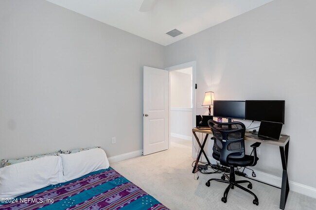 Building Photo - 295 Morning Mist Ln