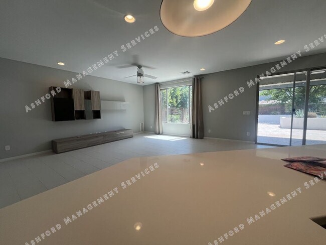 Building Photo - Beautiful 3-Bedroom Home in Sky Crossing with Modern Upgrades