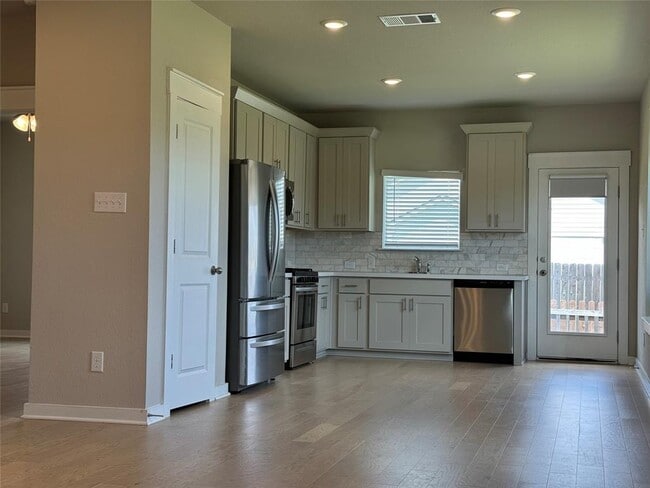 Building Photo - 17502 Bay Skipper Dr