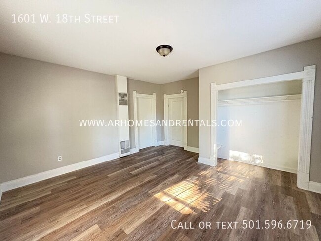 Building Photo - 1601 W 18th St