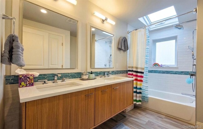 Building Photo - 13 Beach Land Ave