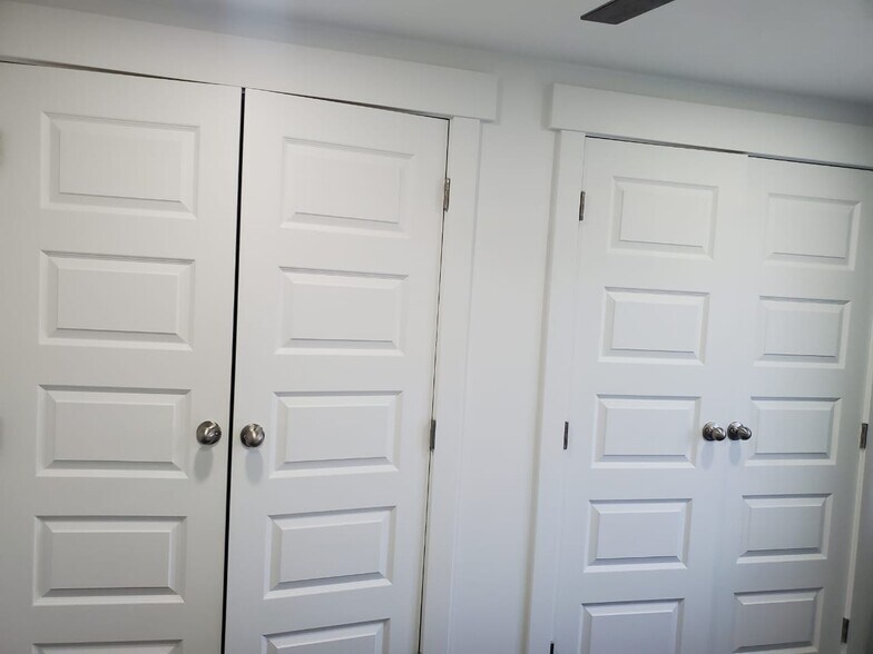 Building Photo - 704 N Bennedict Dr