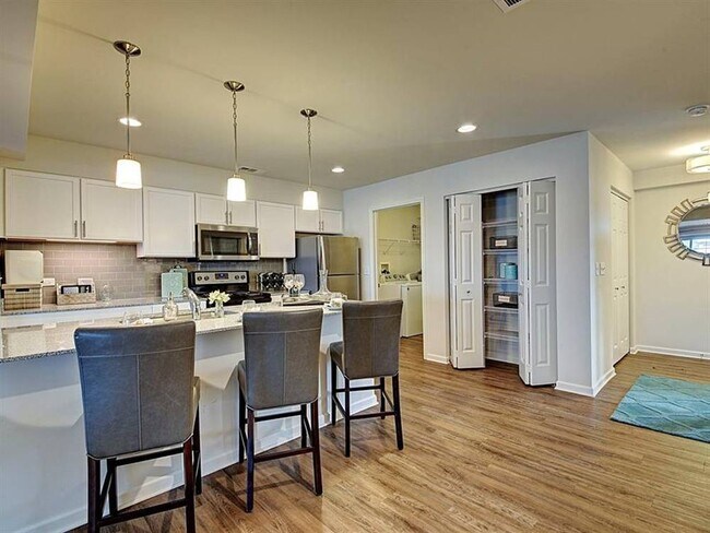 Building Photo - 4137 Pond Willow Ct