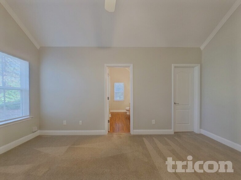 Building Photo - 162 Meadow Spring Ct