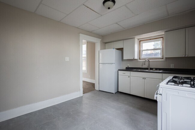 Primary Photo - 116 Kennet Ct NW