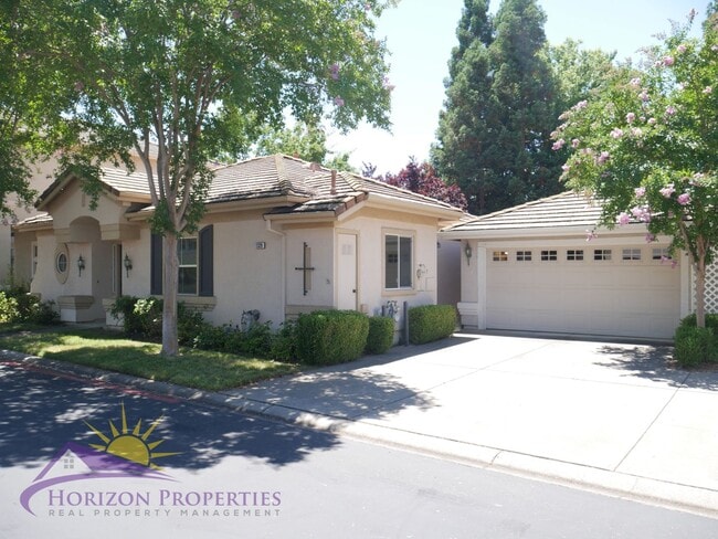 Building Photo - 3 Bed 2 Bath 1,130 sqft Single Family Home...