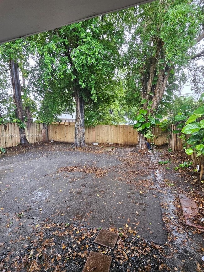 Building Photo - 209 SW 9th St