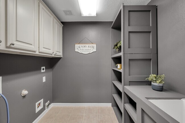 Building Photo - 4774 W Fork Blvd