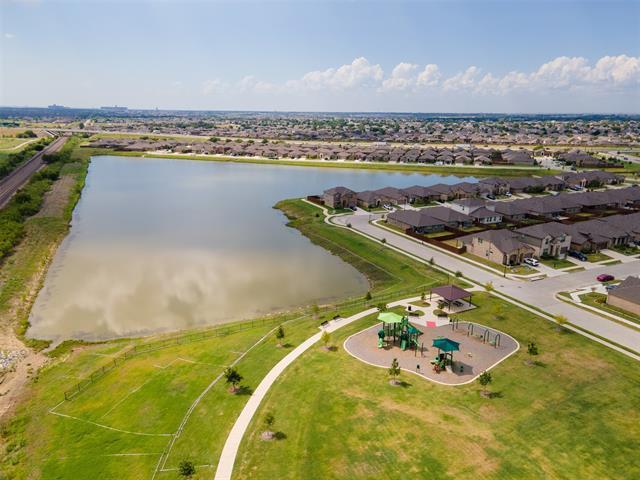 Building Photo - 252 Drumcliffe Dr