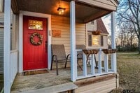 Building Photo - 661 Private Rd 7422