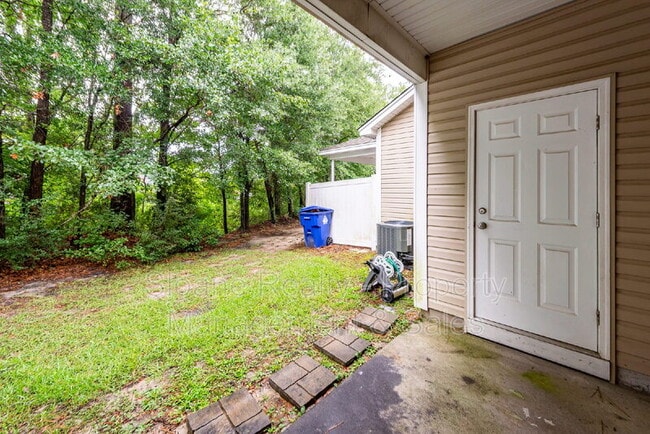 Building Photo - 7787 Montview Rd