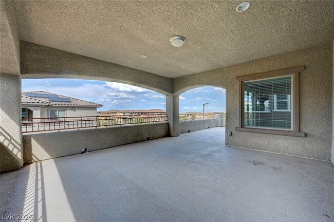 Building Photo - 358 Elder View Dr
