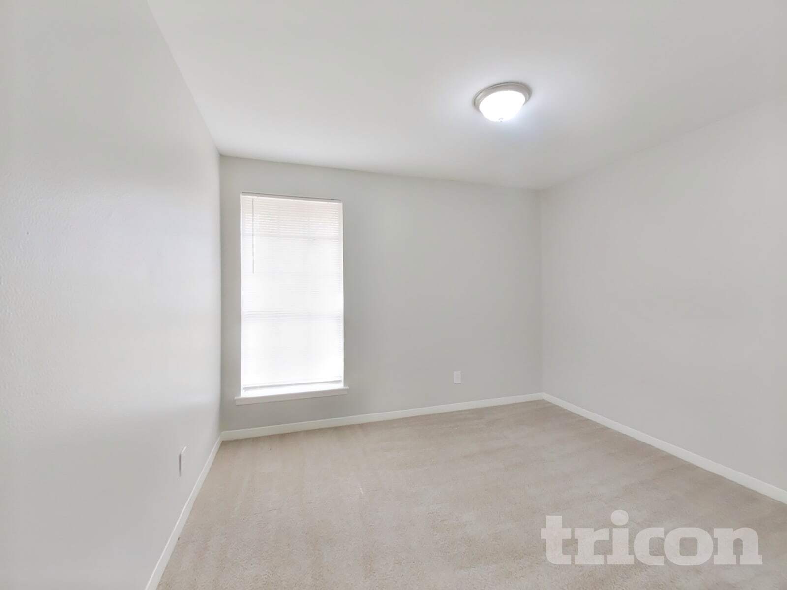 Building Photo - 6422 French Chateau Dr