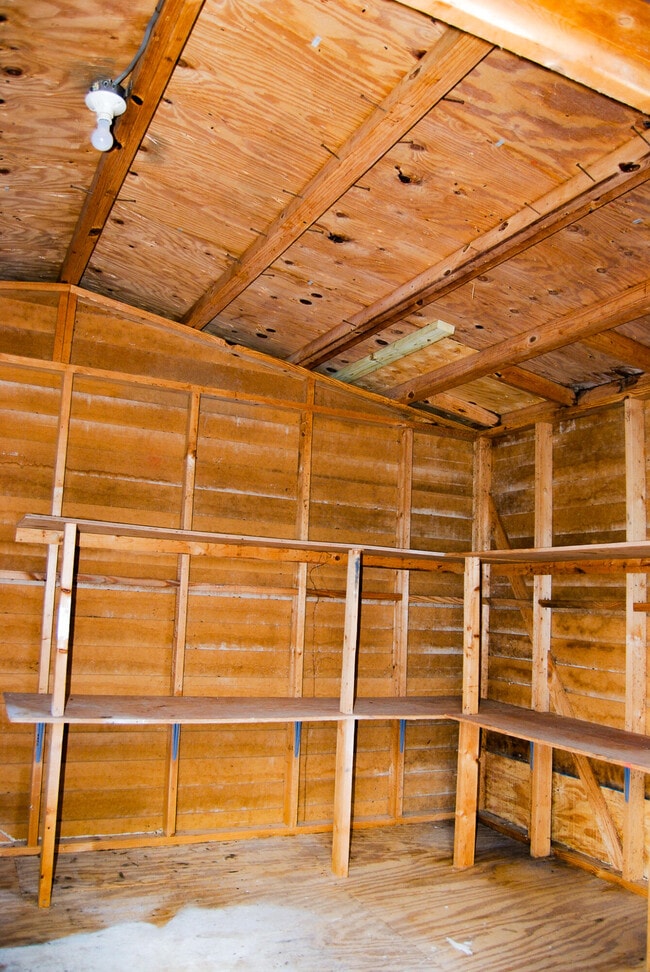 Building Photo - 3932 Creekwood Ln