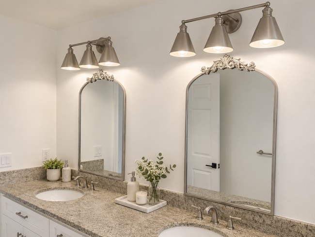 Building Photo - Beautifully Upgraded Los Altos Home!