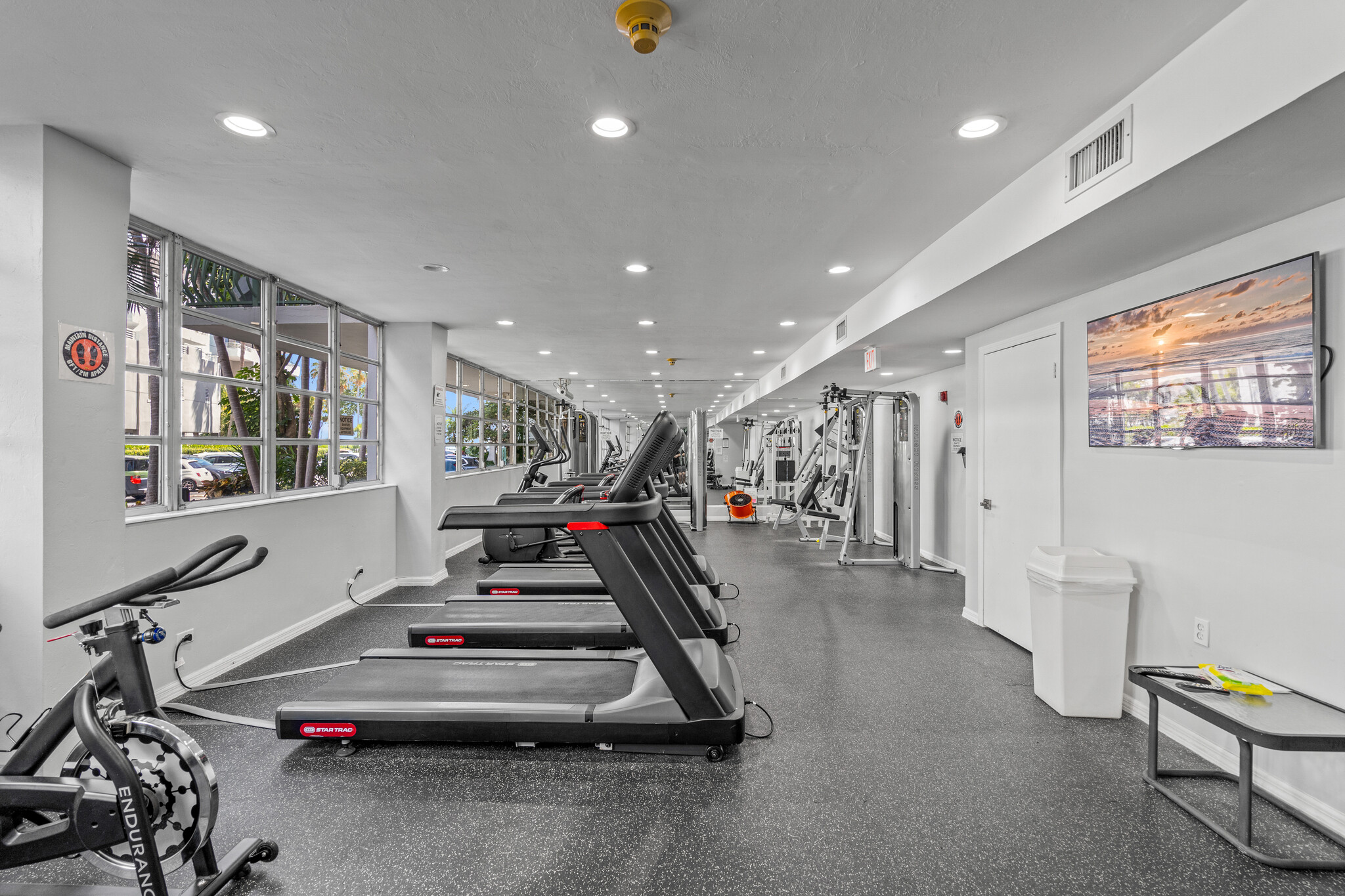 Building Photo - 1408 Brickell Bay Dr