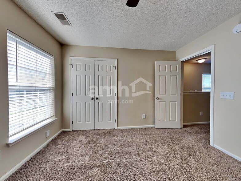 Building Photo - 177 Wildberry Ln