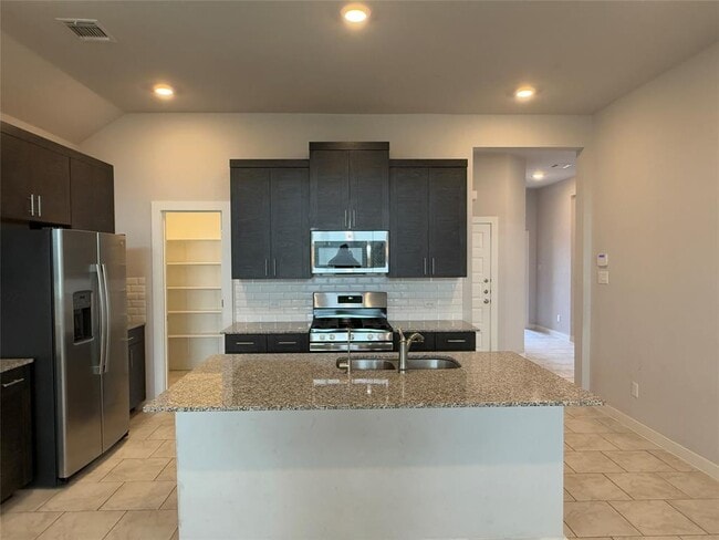 Building Photo - 18300 Emu Ln