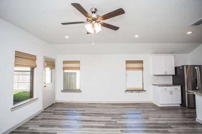 Building Photo - 2906 133rd St