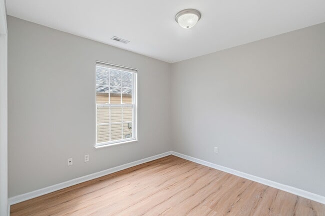 Building Photo - 10605 Missoula Way