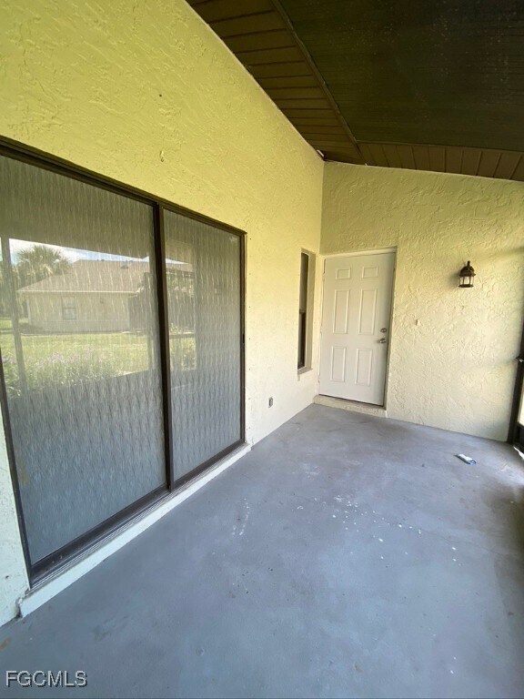 Building Photo - 5113 SW 15th Pl