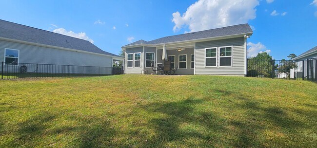Building Photo - Glenmoor-Conway SC
