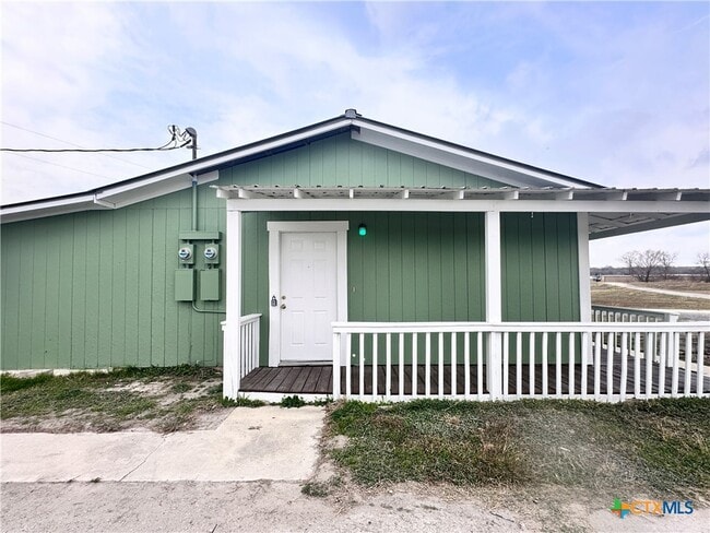 Building Photo - 158 Stockmen Ln