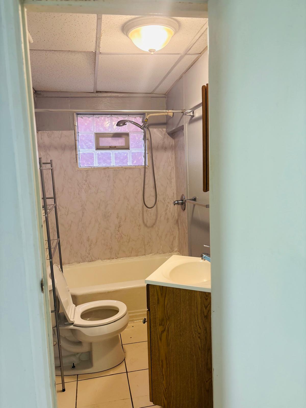 Building Photo - 5551 Columbo St