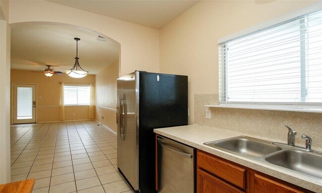 Building Photo - 3902 Mossy Pl Ln