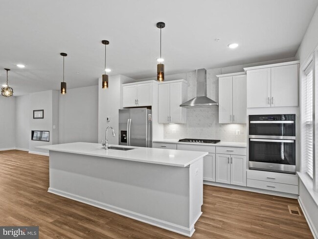 Building Photo - 305 Backwater Wy
