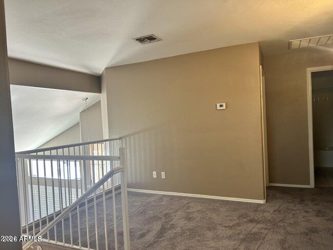 Building Photo - 5368 W Topeka Dr