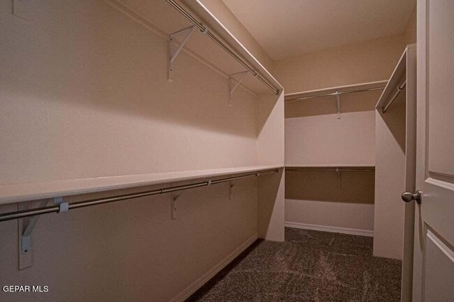 Building Photo - 4828 Ruben Soto