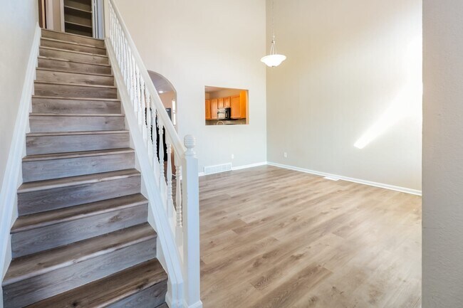 Building Photo - 37 Pierce Street