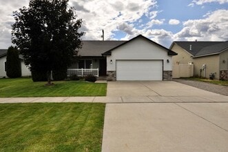 Building Photo - 3 bed 2 bath Rancher near Post Falls High School