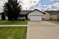 Building Photo - 3 bed 2 bath Rancher near Post Falls High School