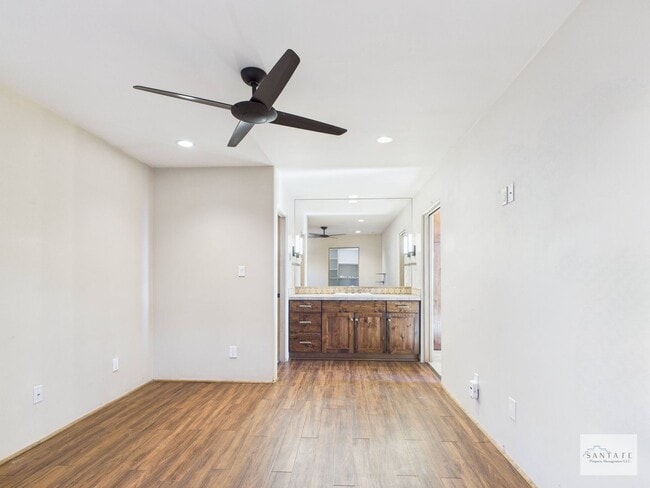 Building Photo - City Lights