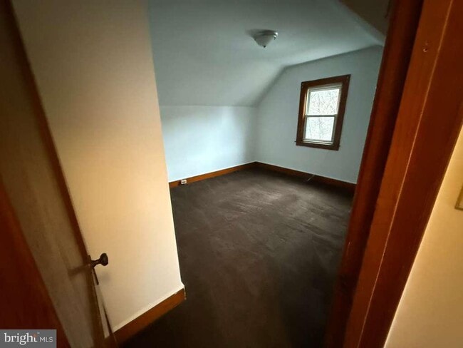 Building Photo - 9 W View Terrace