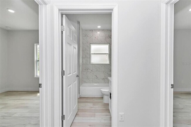 Building Photo - 3398 SW 165th Loop