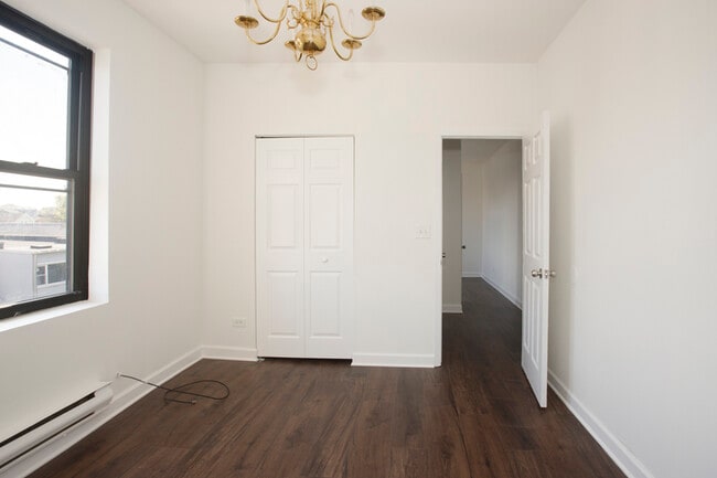 3627.Dickens.3A-7 - 3625 W. Dickens St.