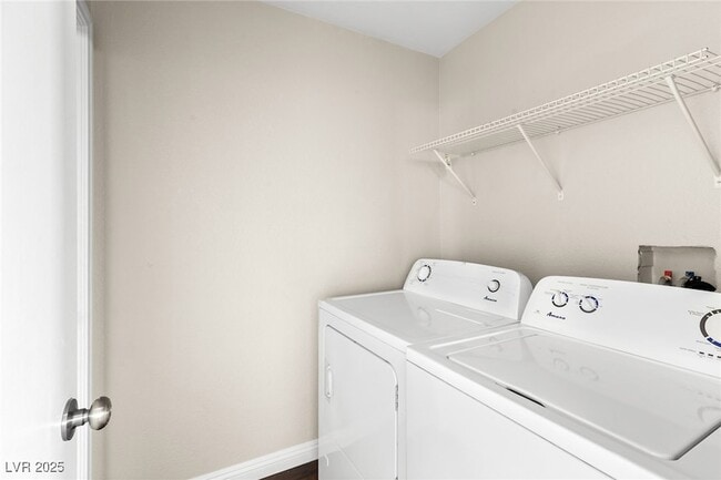 Building Photo - 2721 Willow Basket Ln